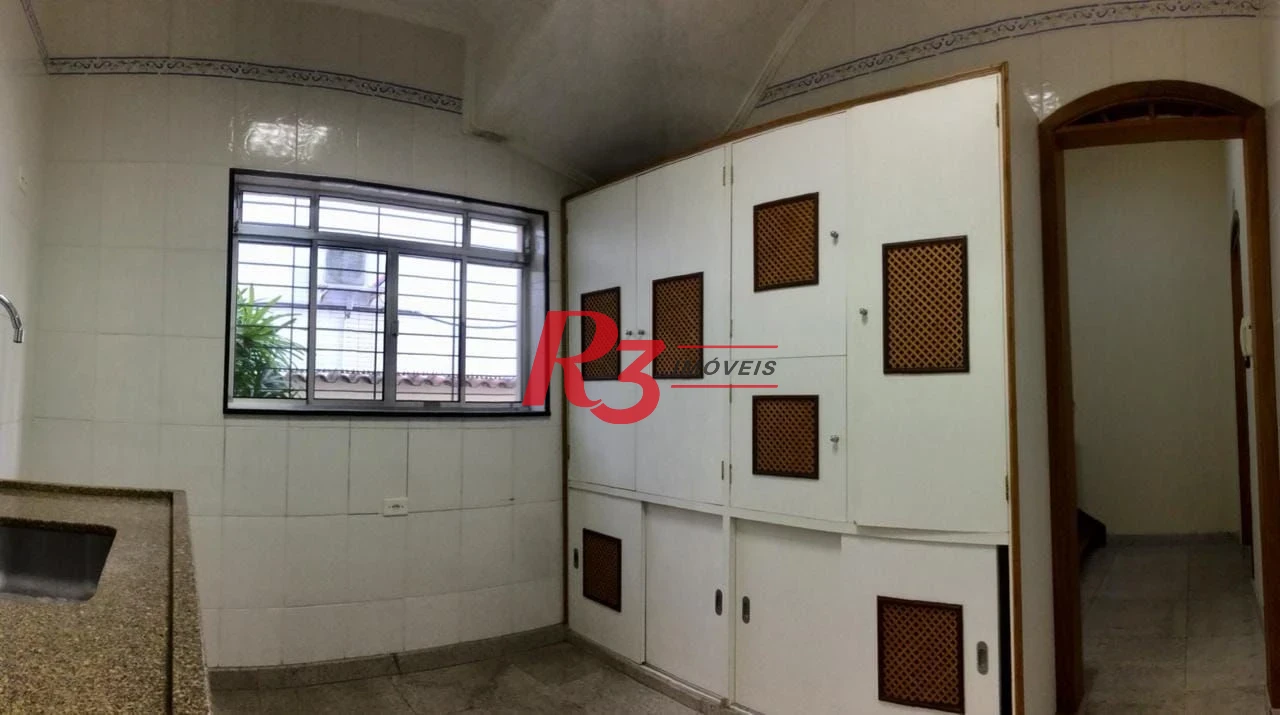 Casa com 3 dormitórios para alugar, 280 m² por R$ 12.000,00/mês - Gonzaga - Santos/SP