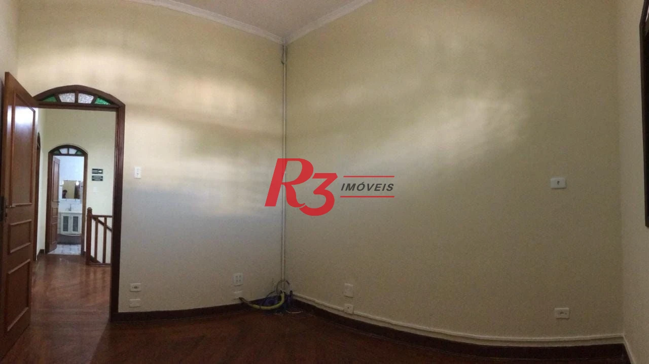 Casa com 3 dormitórios para alugar, 280 m² por R$ 12.000,00/mês - Gonzaga - Santos/SP