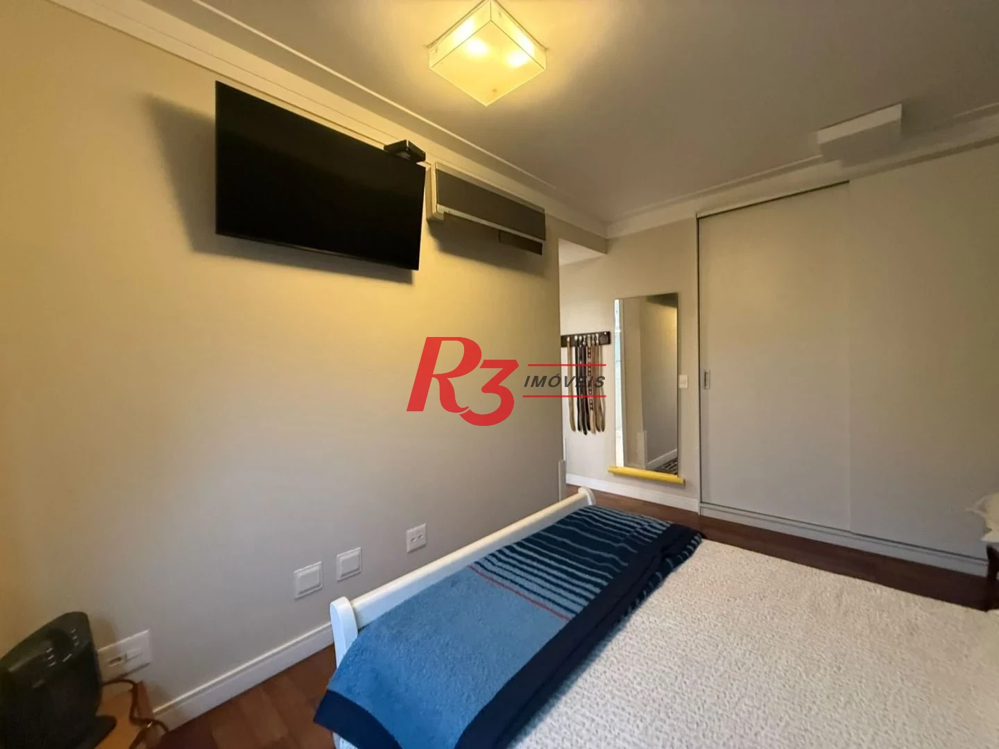 Apartamento com 3 dormitórios à venda, 142 m² por R$ 1.320.000,00 - Gonzaga - Santos/SP