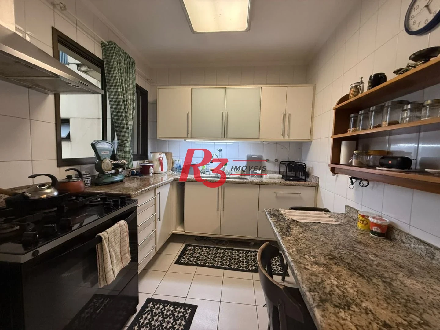 Apartamento com 3 dormitórios à venda, 142 m² por R$ 1.320.000,00 - Gonzaga - Santos/SP