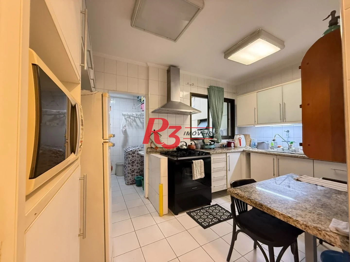 Apartamento com 3 dormitórios à venda, 142 m² por R$ 1.320.000,00 - Gonzaga - Santos/SP