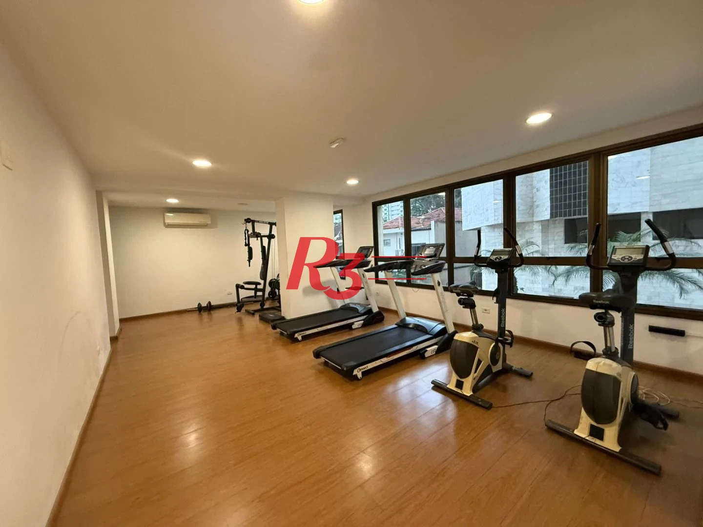 Apartamento com 3 dormitórios à venda, 142 m² por R$ 1.320.000,00 - Gonzaga - Santos/SP