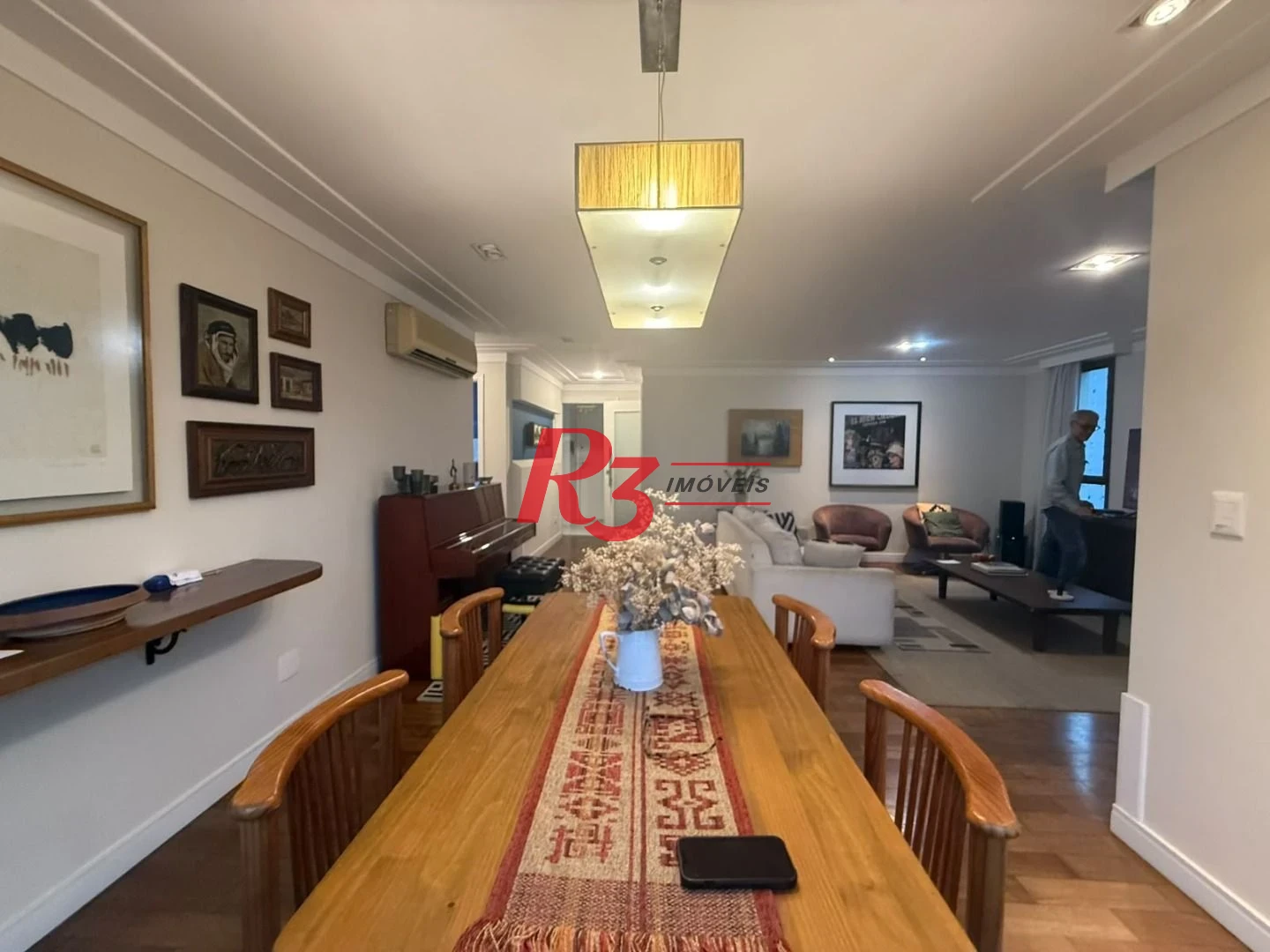Apartamento com 3 dormitórios à venda, 142 m² por R$ 1.320.000,00 - Gonzaga - Santos/SP