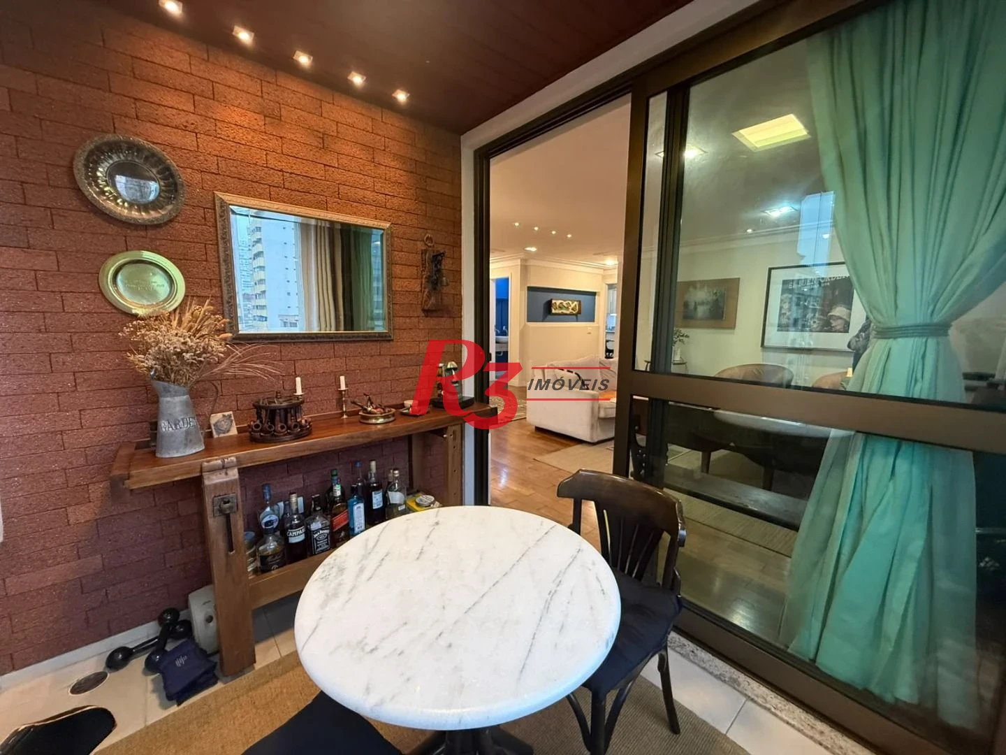 Apartamento com 3 dormitórios à venda, 142 m² por R$ 1.320.000,00 - Gonzaga - Santos/SP
