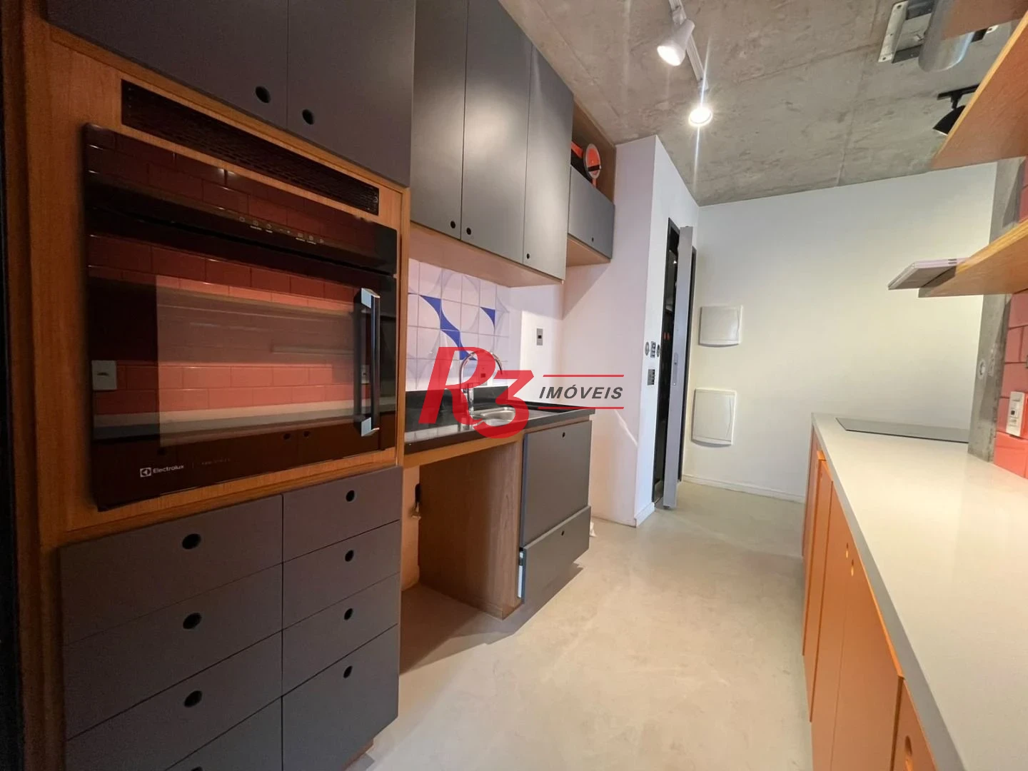 Apartamento Garden com 2 dormitórios à venda, 72 m² por R$ 1.287.000,00 - Embaré - Santos/SP