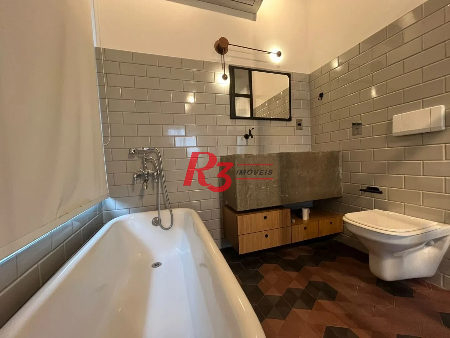 Apartamento Garden com 2 dormitórios à venda, 72 m² por R$ 1.287.000,00 - Embaré - Santos/SP