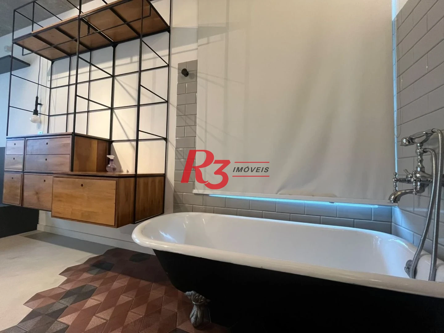 Apartamento Garden com 2 dormitórios à venda, 72 m² por R$ 1.287.000,00 - Embaré - Santos/SP