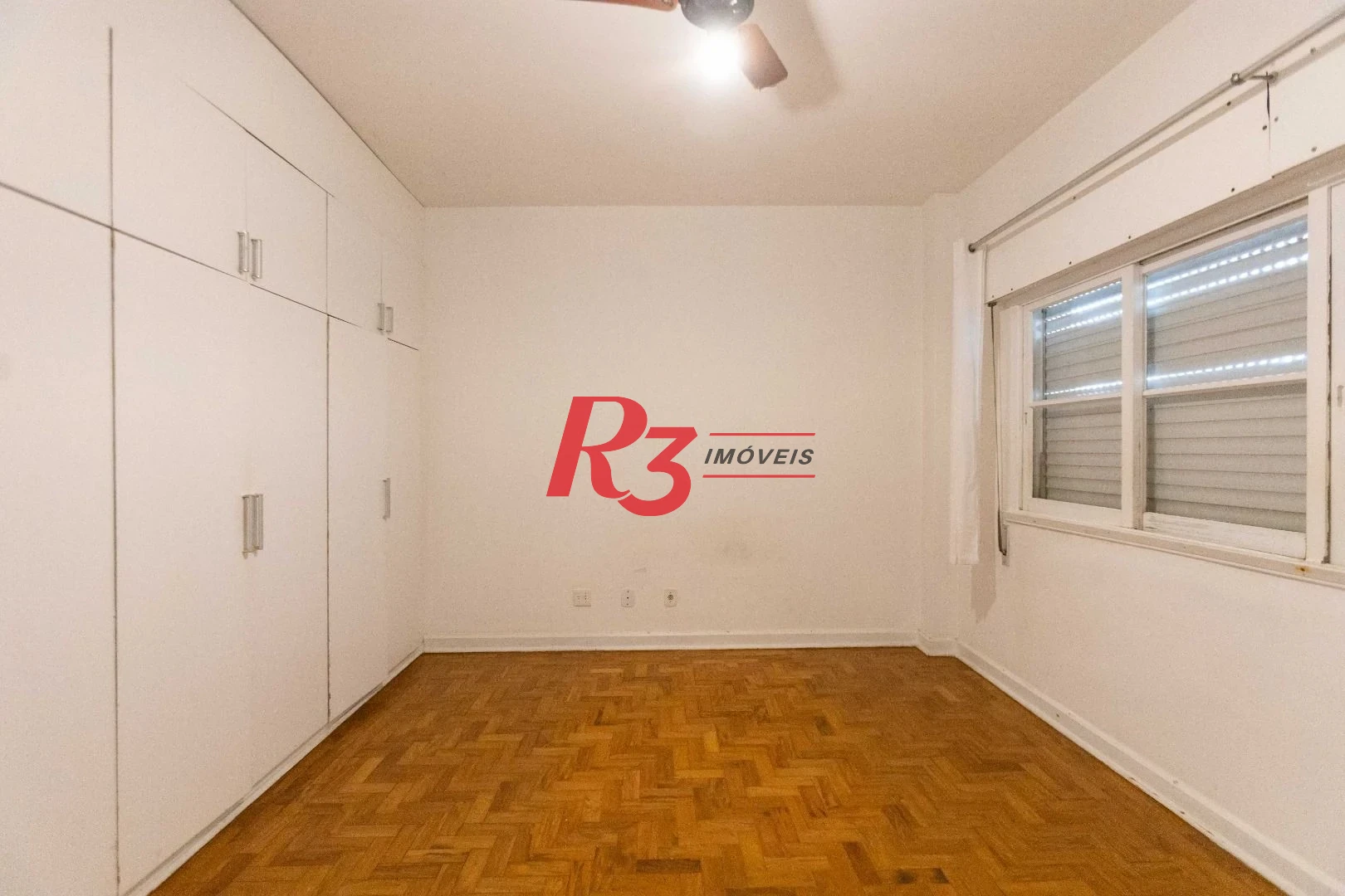 Apartamento com 2 dormitórios à venda, 148 m² por R$ 920.000,00 - Gonzaga - Santos/SP