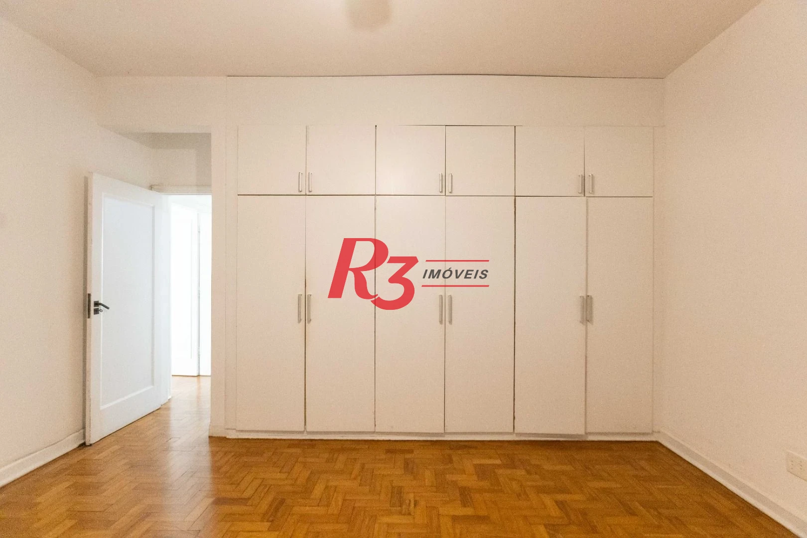 Apartamento com 2 dormitórios à venda, 148 m² por R$ 920.000,00 - Gonzaga - Santos/SP