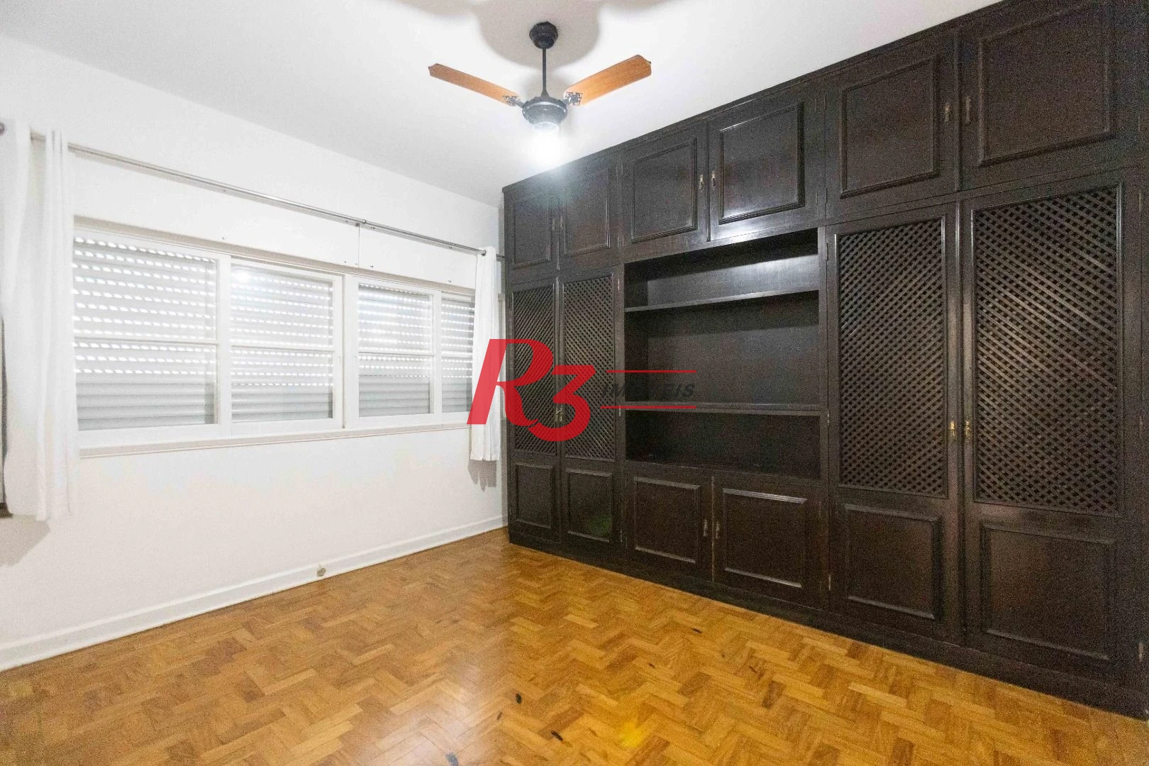 Apartamento com 2 dormitórios à venda, 148 m² por R$ 920.000,00 - Gonzaga - Santos/SP