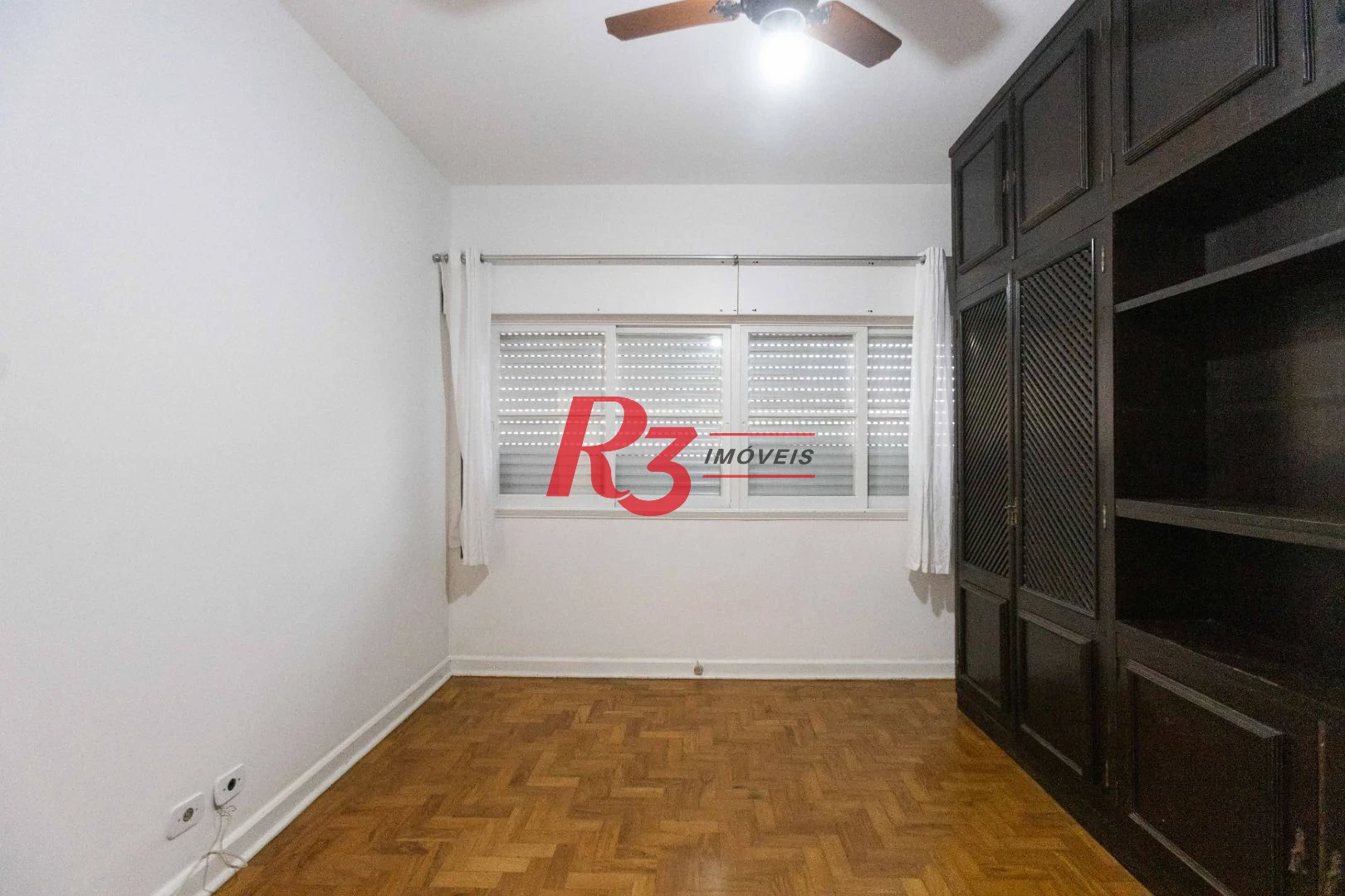 Apartamento com 2 dormitórios à venda, 148 m² por R$ 920.000,00 - Gonzaga - Santos/SP