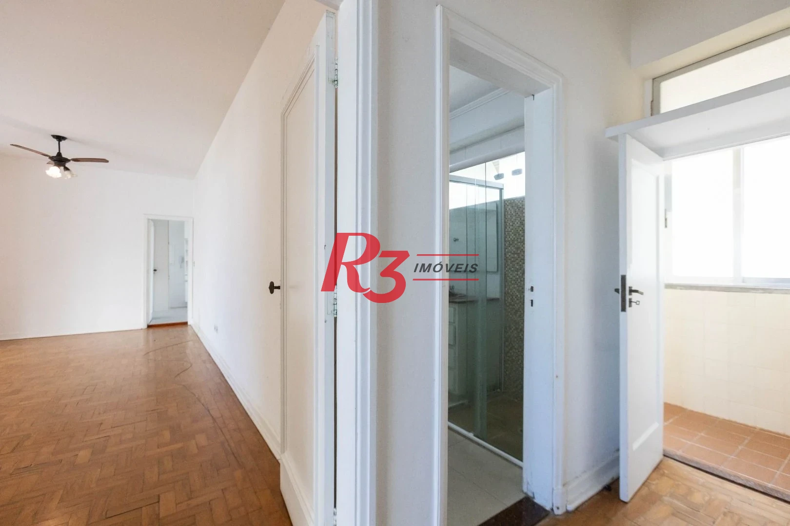 Apartamento com 2 dormitórios à venda, 148 m² por R$ 920.000,00 - Gonzaga - Santos/SP