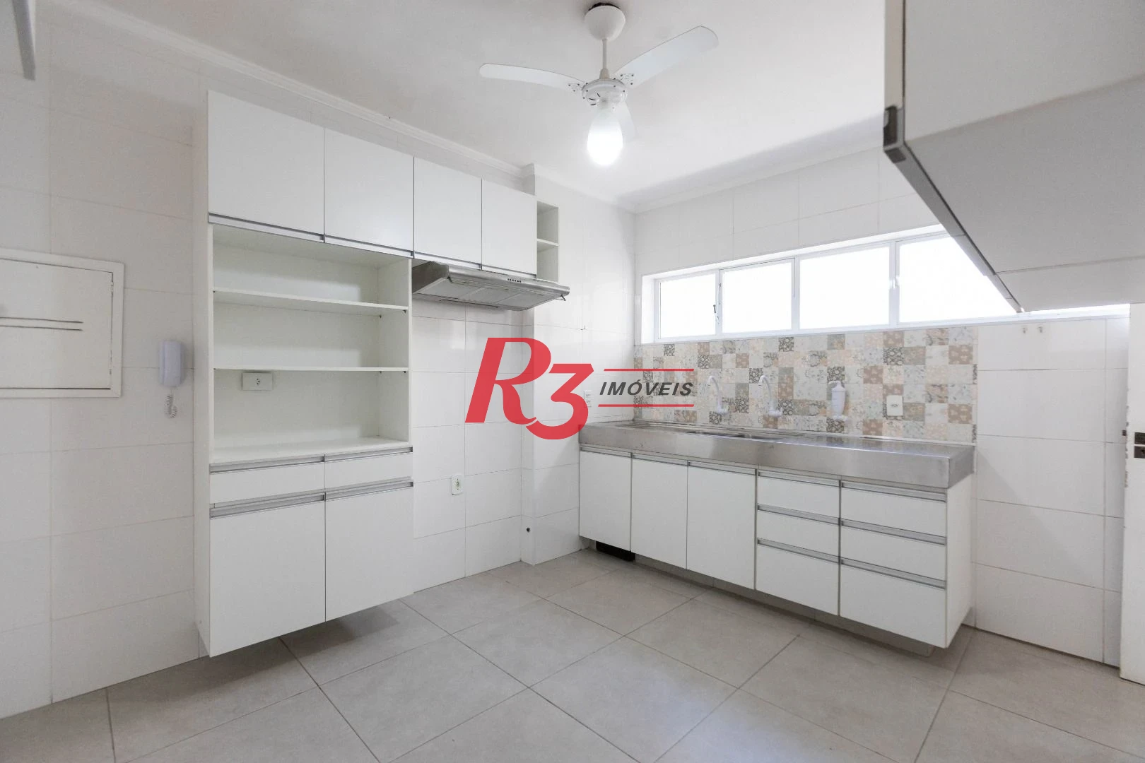 Apartamento com 2 dormitórios à venda, 148 m² por R$ 920.000,00 - Gonzaga - Santos/SP