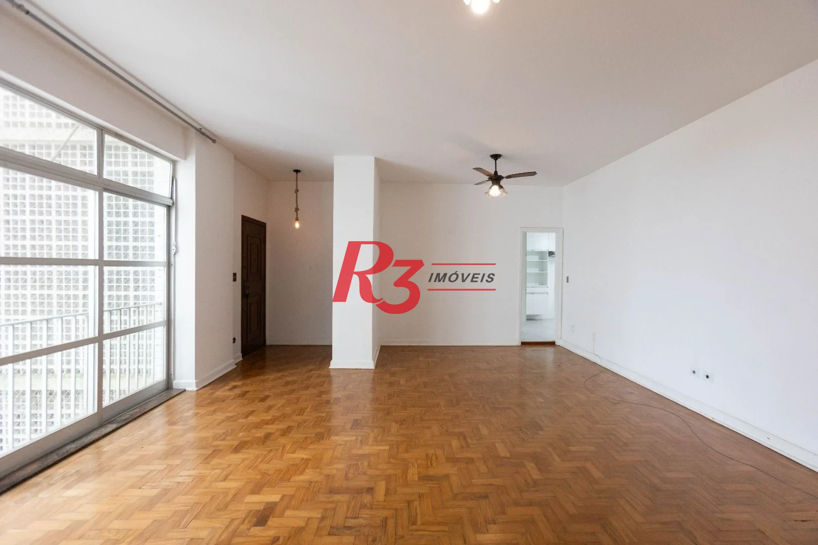 Apartamento com 2 dormitórios à venda, 148 m² por R$ 920.000,00 - Gonzaga - Santos/SP