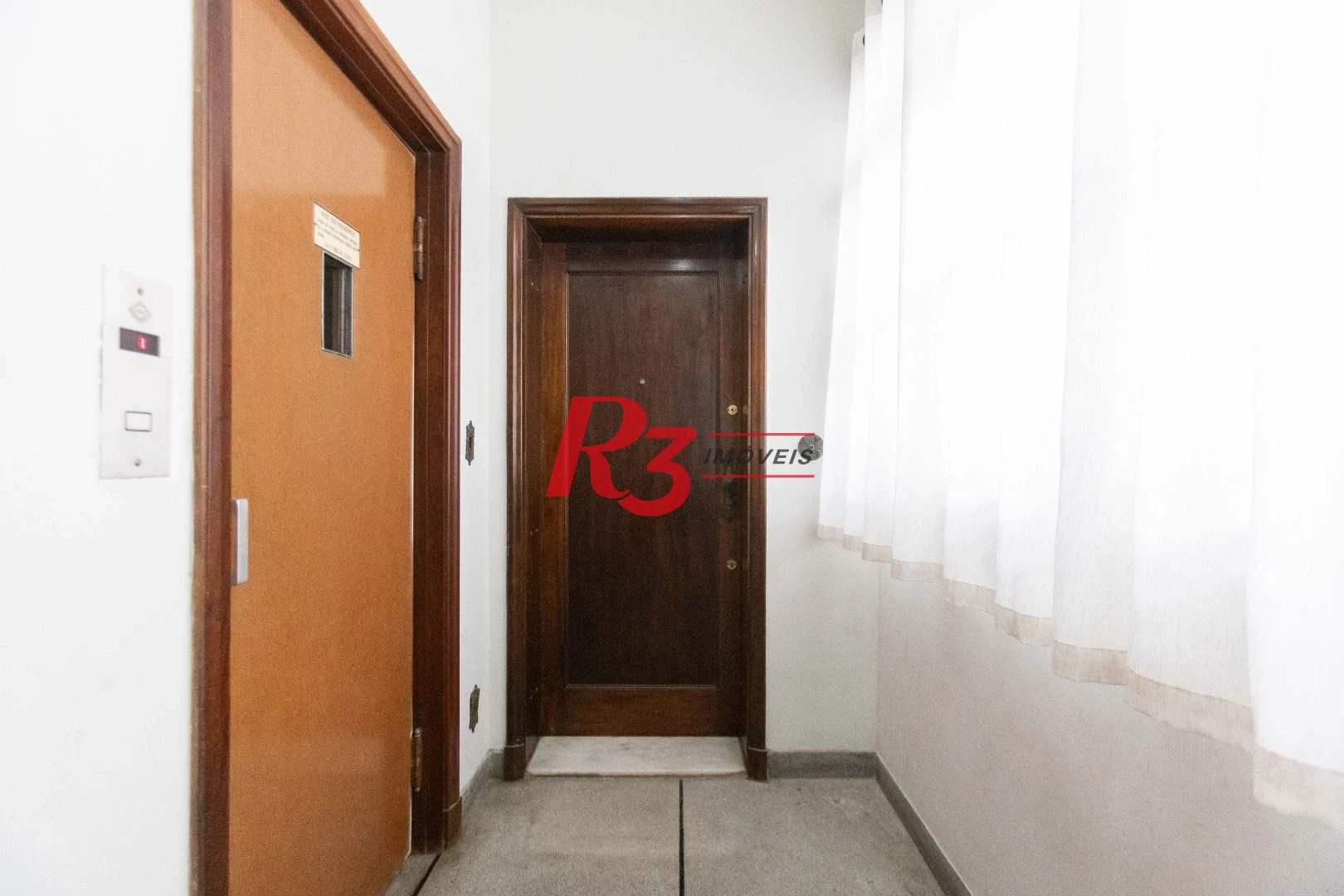 Apartamento com 2 dormitórios à venda, 148 m² por R$ 920.000,00 - Gonzaga - Santos/SP