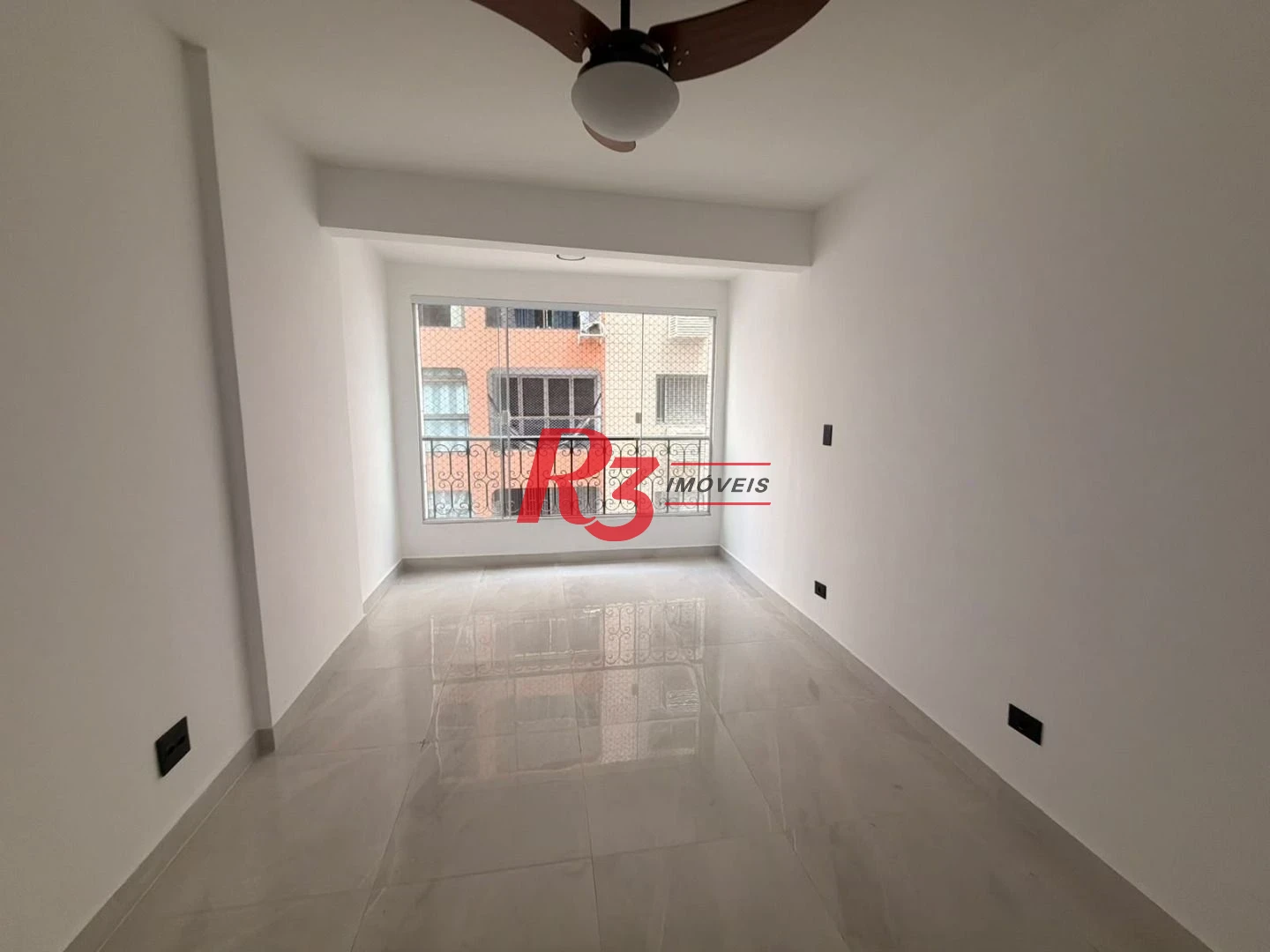 Apartamento com 2 dormitórios à venda, 81 m² por R$ 730.000,00 - Ponta da Praia - Santos/SP