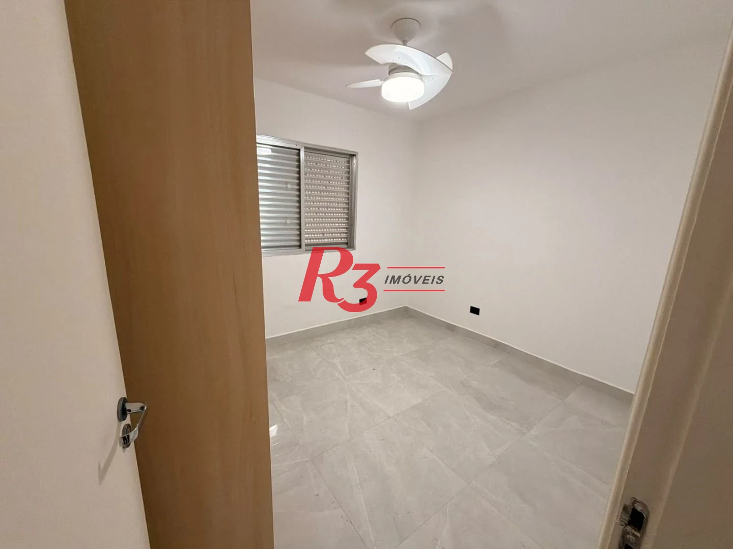 Apartamento com 2 dormitórios à venda, 81 m² por R$ 730.000,00 - Ponta da Praia - Santos/SP