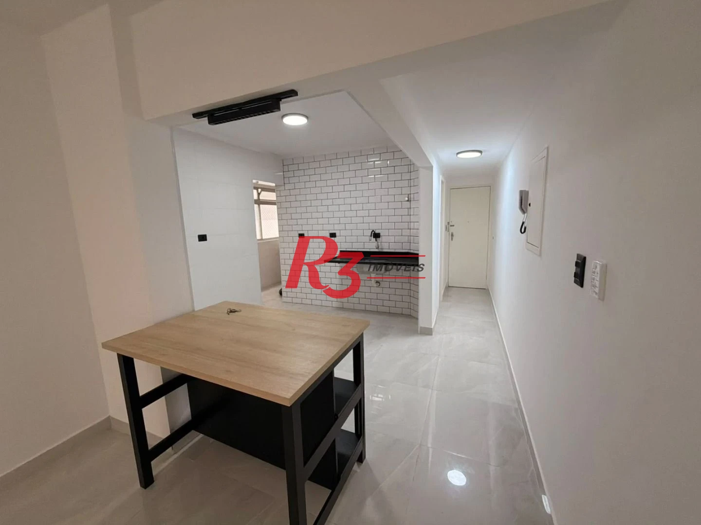Apartamento com 2 dormitórios à venda, 81 m² por R$ 730.000,00 - Ponta da Praia - Santos/SP