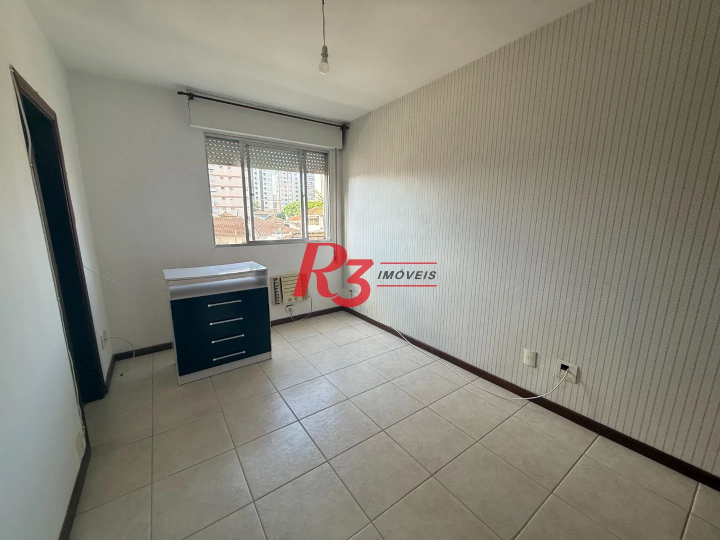 Apartamento com 3 dormitórios à venda, 117 m² por R$ 650.000,00 - Gonzaga - Santos/SP