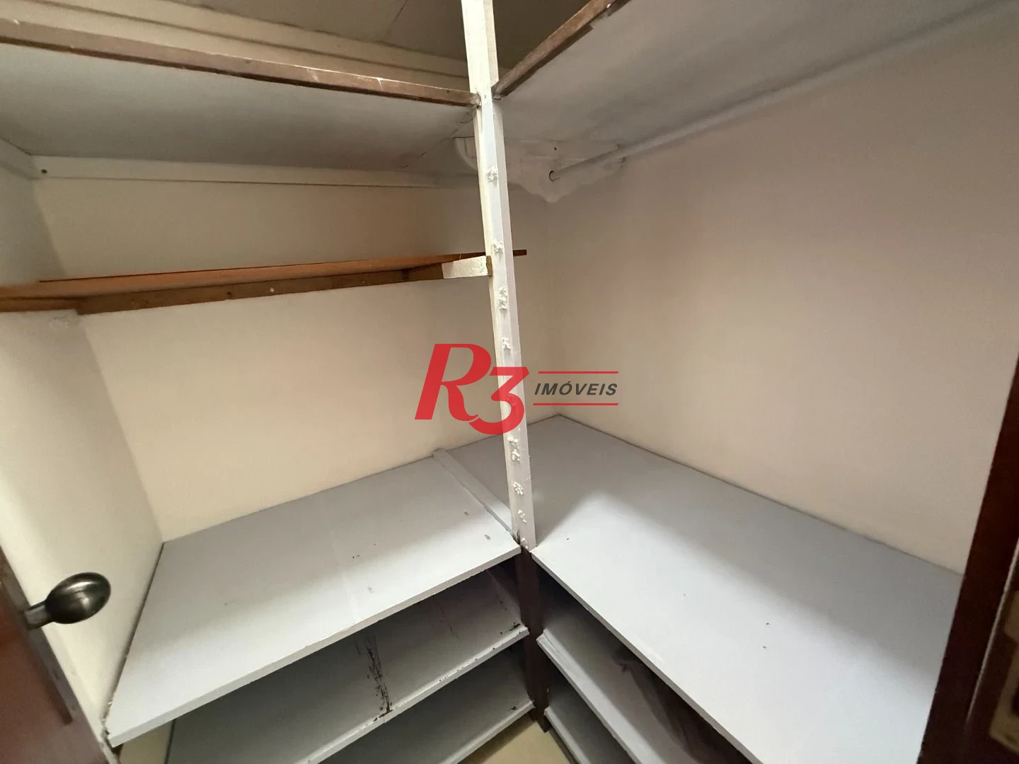 Apartamento com 3 dormitórios à venda, 117 m² por R$ 650.000,00 - Gonzaga - Santos/SP