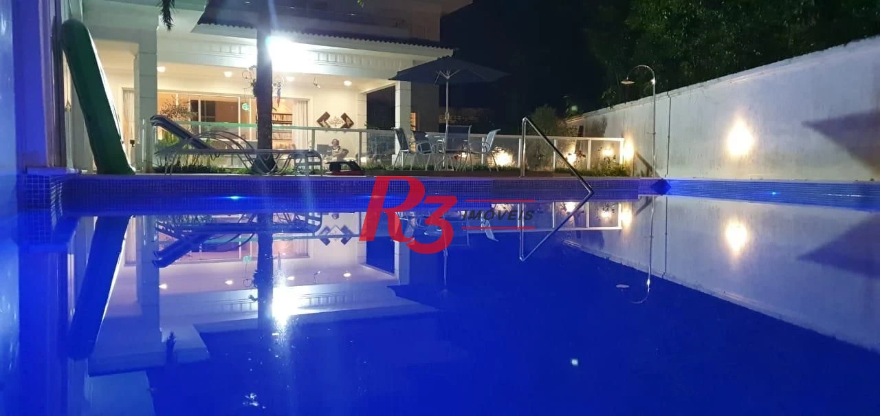 Casa com 4 dormitórios à venda, 700 m² por R$ 6.000.000,00 - Balneário Praia do Pernambuco - Guarujá/SP