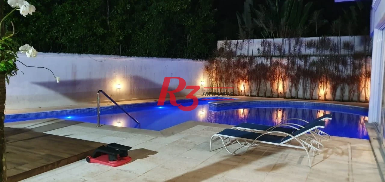 Casa com 4 dormitórios à venda, 700 m² por R$ 6.000.000,00 - Balneário Praia do Pernambuco - Guarujá/SP