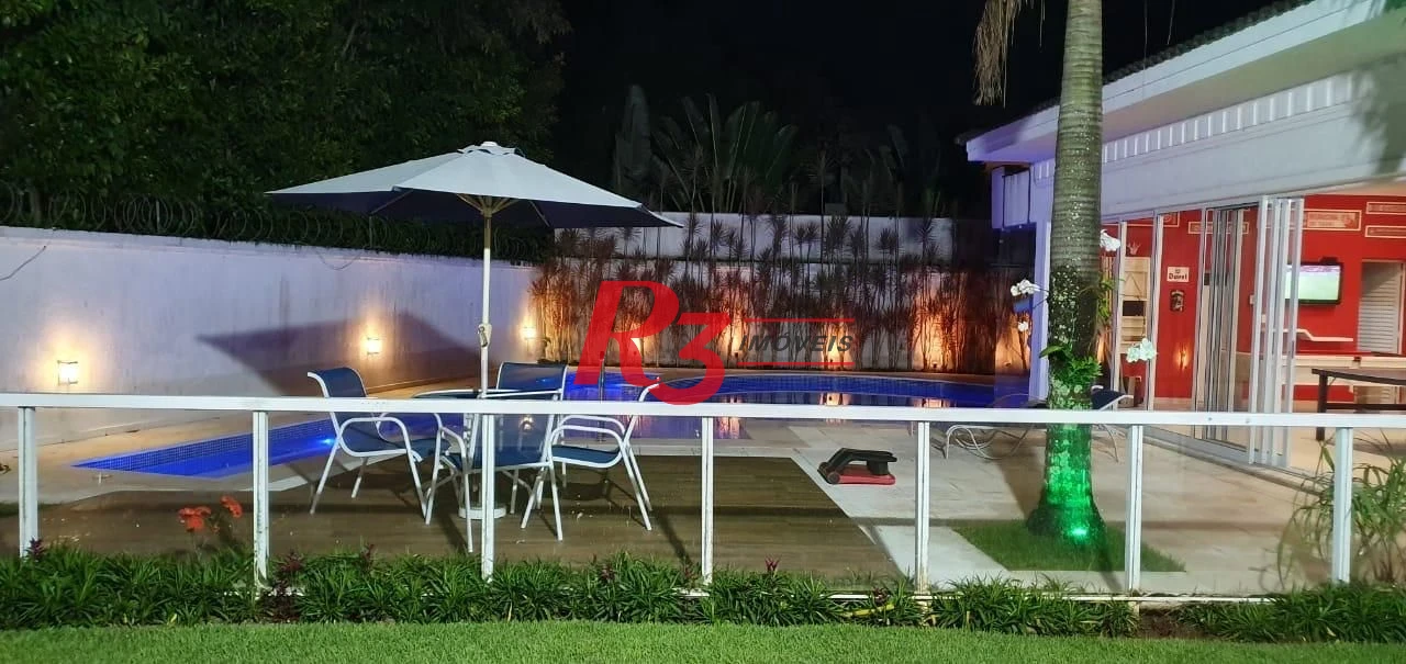 Casa com 4 dormitórios à venda, 700 m² por R$ 6.000.000,00 - Balneário Praia do Pernambuco - Guarujá/SP