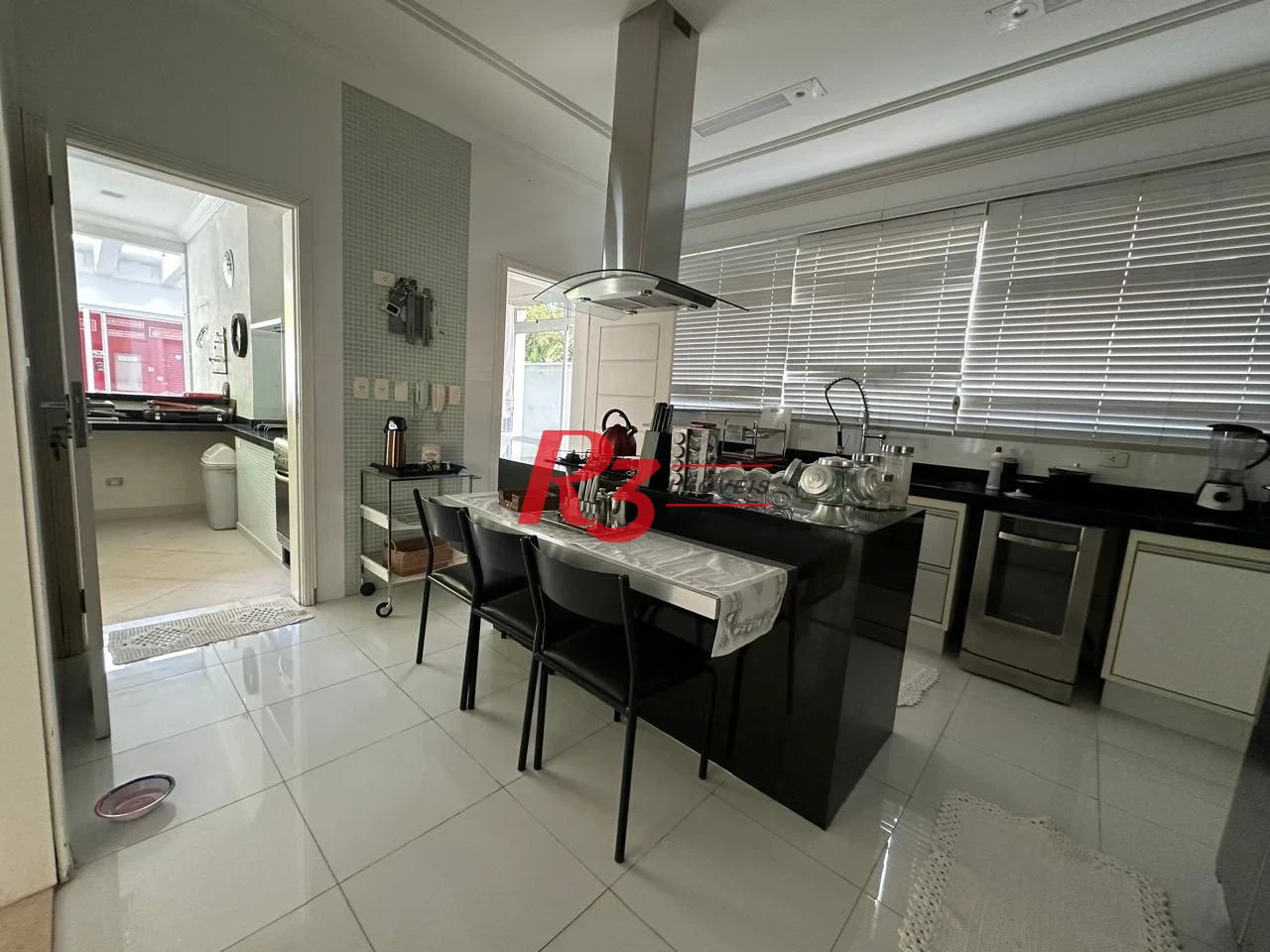 Casa com 4 dormitórios à venda, 700 m² por R$ 6.000.000,00 - Balneário Praia do Pernambuco - Guarujá/SP