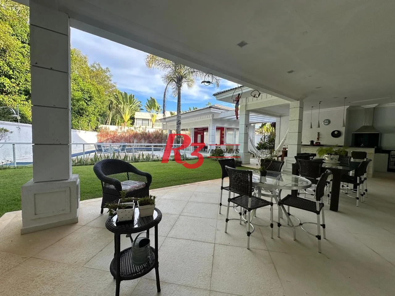 Casa com 4 dormitórios à venda, 700 m² por R$ 6.000.000,00 - Balneário Praia do Pernambuco - Guarujá/SP