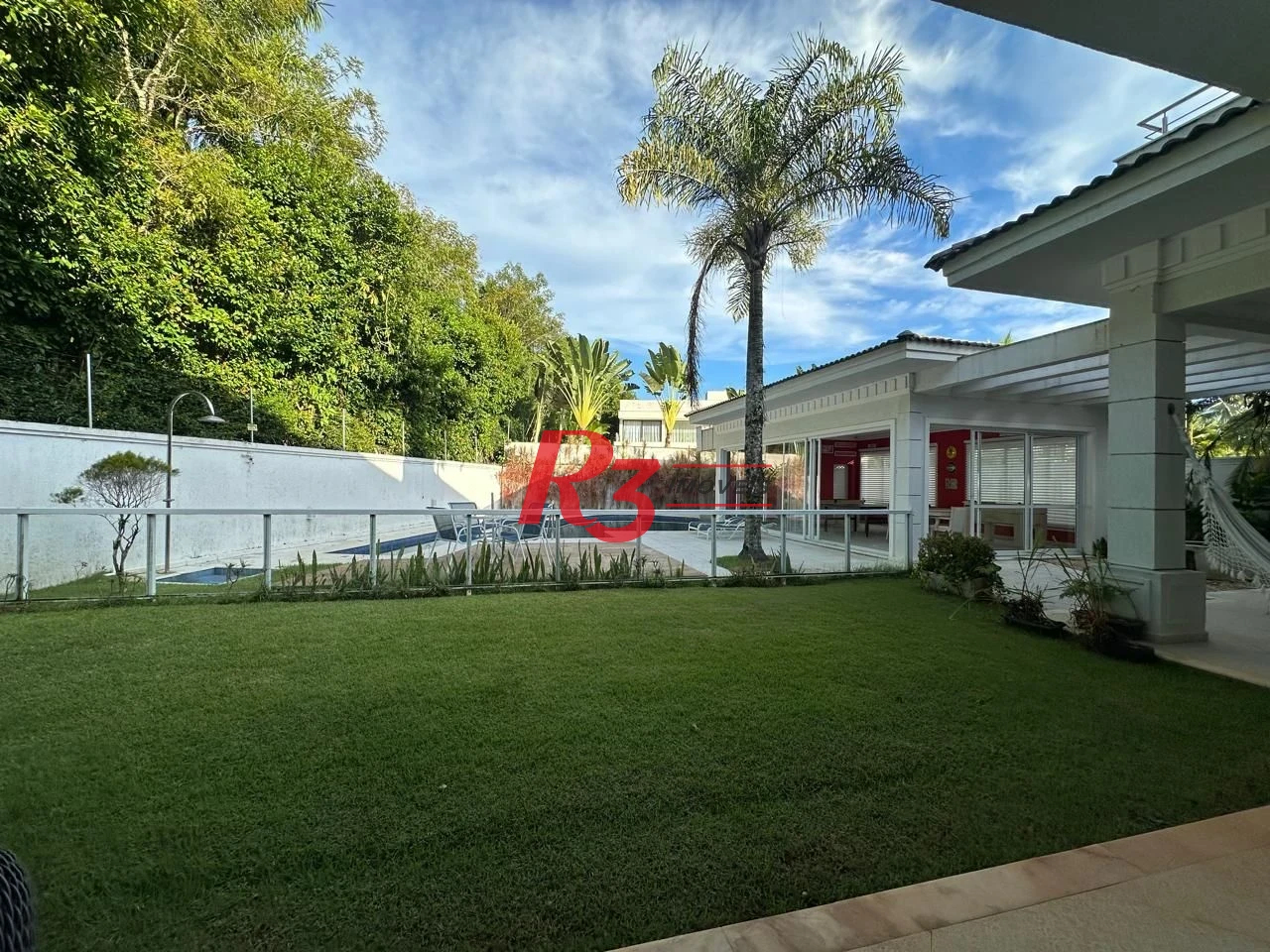 Casa com 4 dormitórios à venda, 700 m² por R$ 6.000.000,00 - Balneário Praia do Pernambuco - Guarujá/SP