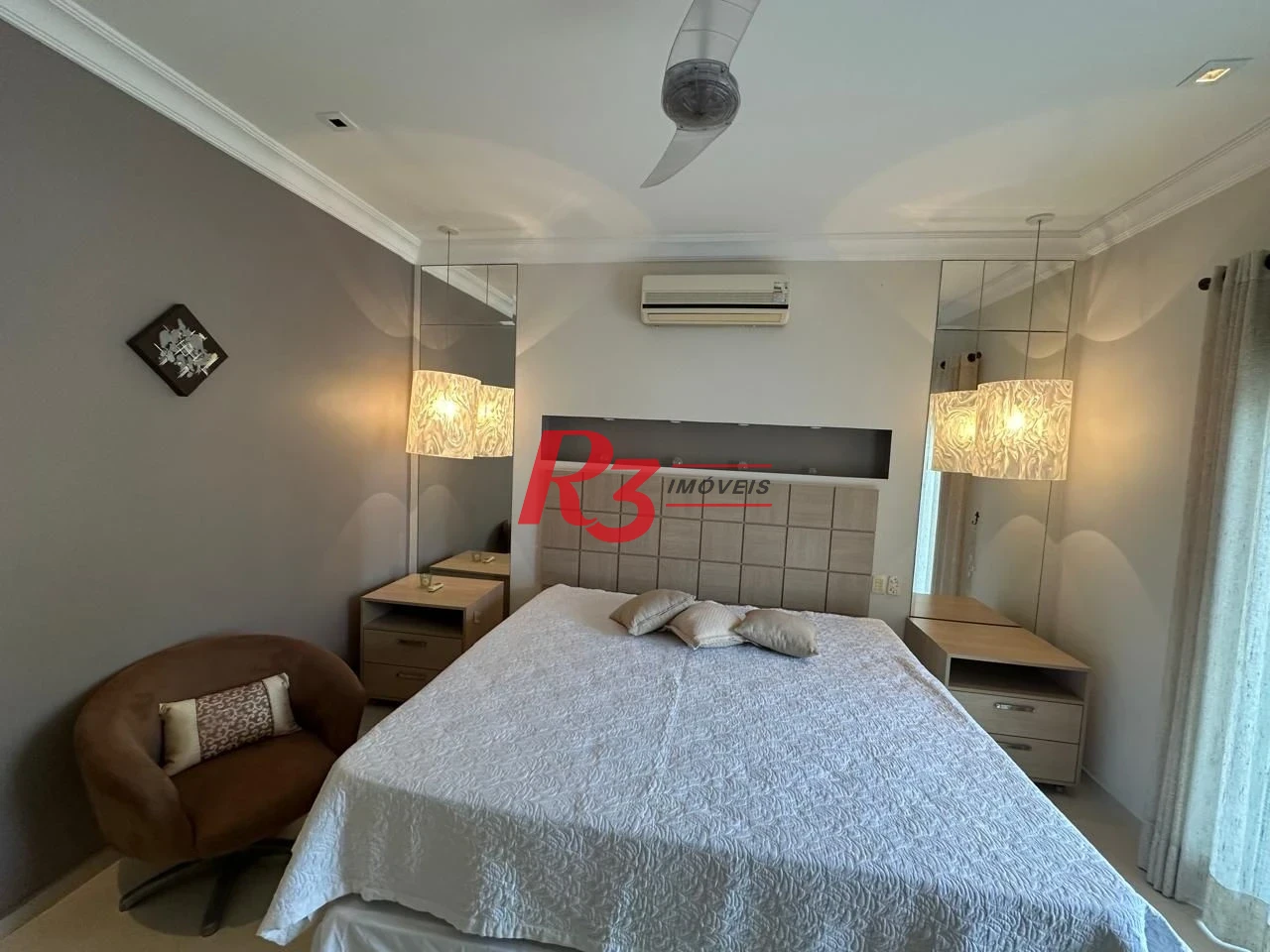 Casa com 4 dormitórios à venda, 700 m² por R$ 6.000.000,00 - Balneário Praia do Pernambuco - Guarujá/SP
