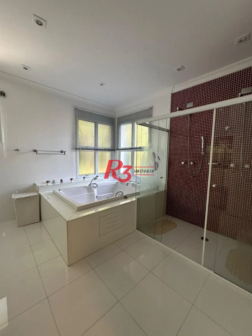 Casa com 4 dormitórios à venda, 700 m² por R$ 6.000.000,00 - Balneário Praia do Pernambuco - Guarujá/SP