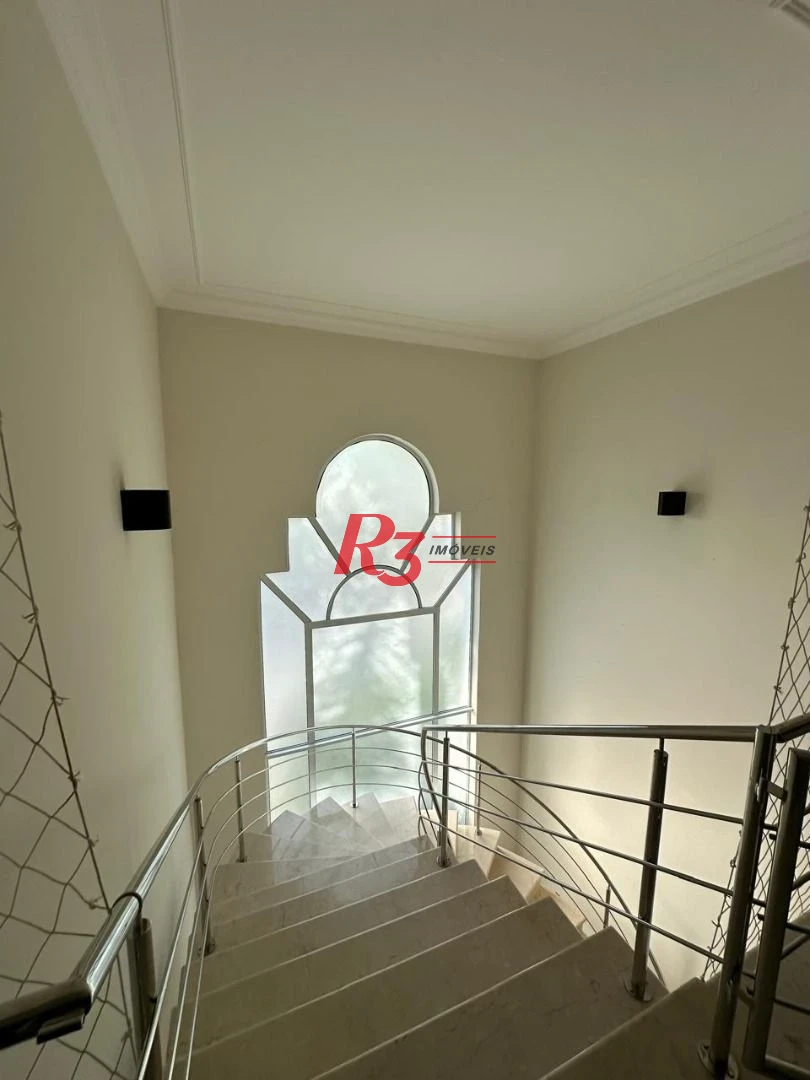 Casa com 4 dormitórios à venda, 700 m² por R$ 6.000.000,00 - Balneário Praia do Pernambuco - Guarujá/SP