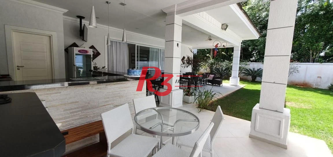 Casa com 4 dormitórios à venda, 700 m² por R$ 6.000.000,00 - Balneário Praia do Pernambuco - Guarujá/SP