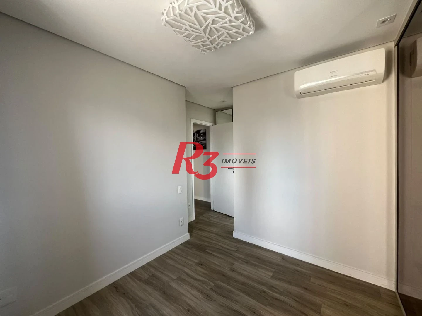 Apartamento com 2 dormitórios para alugar, 77 m² por R$ 6.902,00/mês - Ponta da Praia - Santos/SP