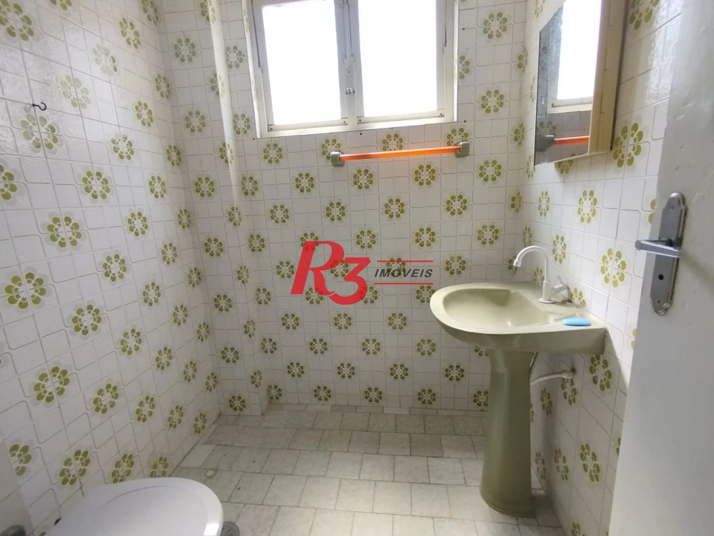 Apartamento com 1 dormitório para alugar, 65 m² por R$ 3.000,00/mês - José Menino - Santos/SP
