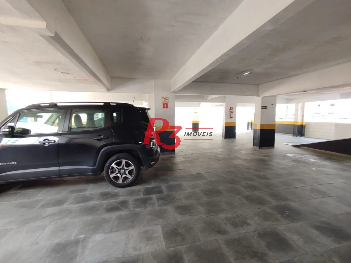 Apartamento com 1 dormitório para alugar, 65 m² por R$ 3.000,00/mês - José Menino - Santos/SP