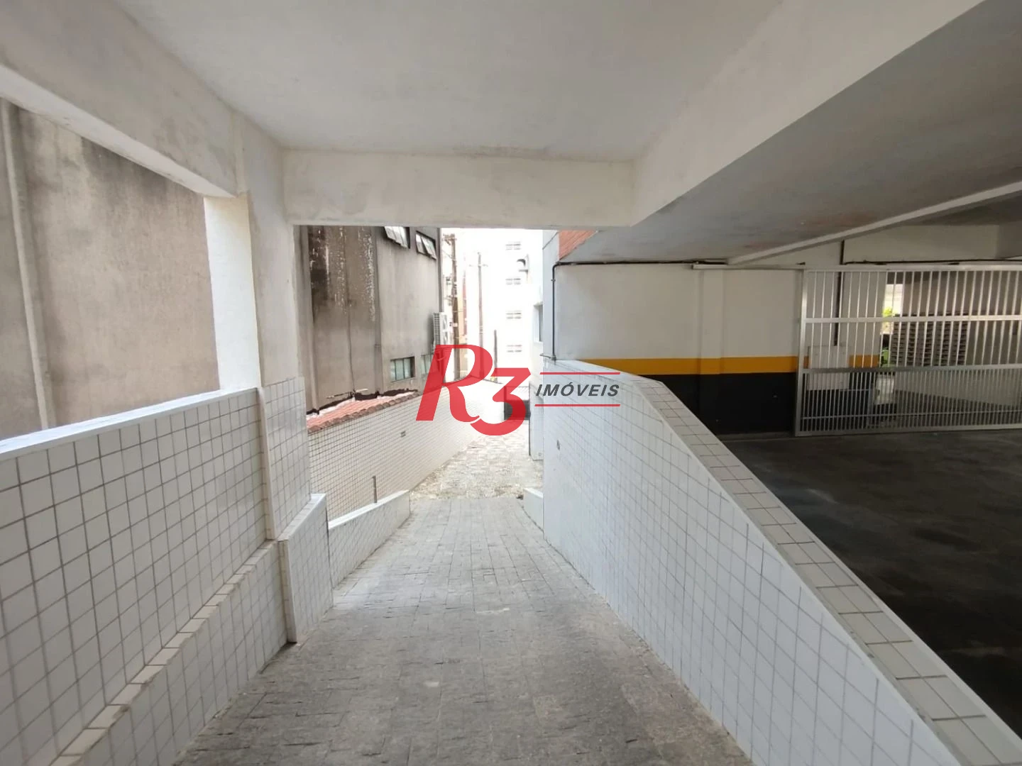 Apartamento com 1 dormitório para alugar, 65 m² por R$ 3.000,00/mês - José Menino - Santos/SP