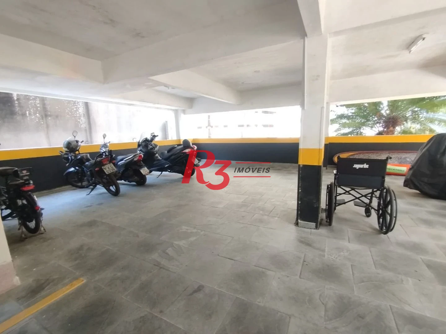 Apartamento com 1 dormitório para alugar, 65 m² por R$ 3.000,00/mês - José Menino - Santos/SP