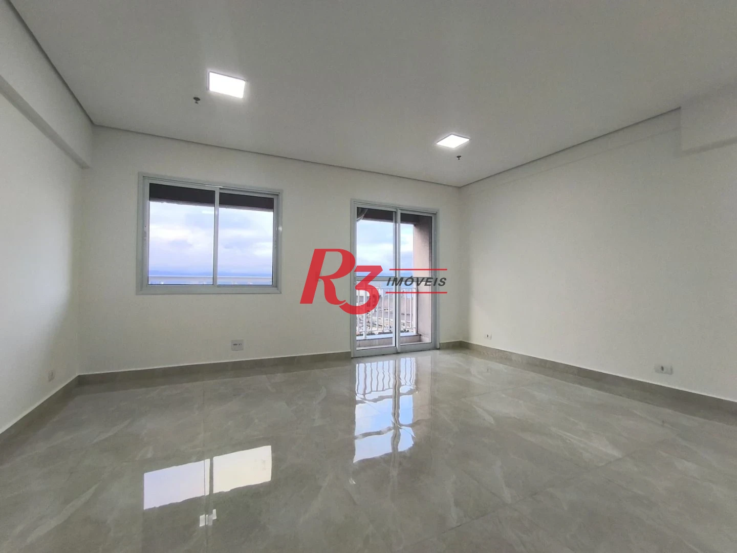 Sala à venda, 42 m² por R$ 240.000,00 - Vila Matias - Santos/SP