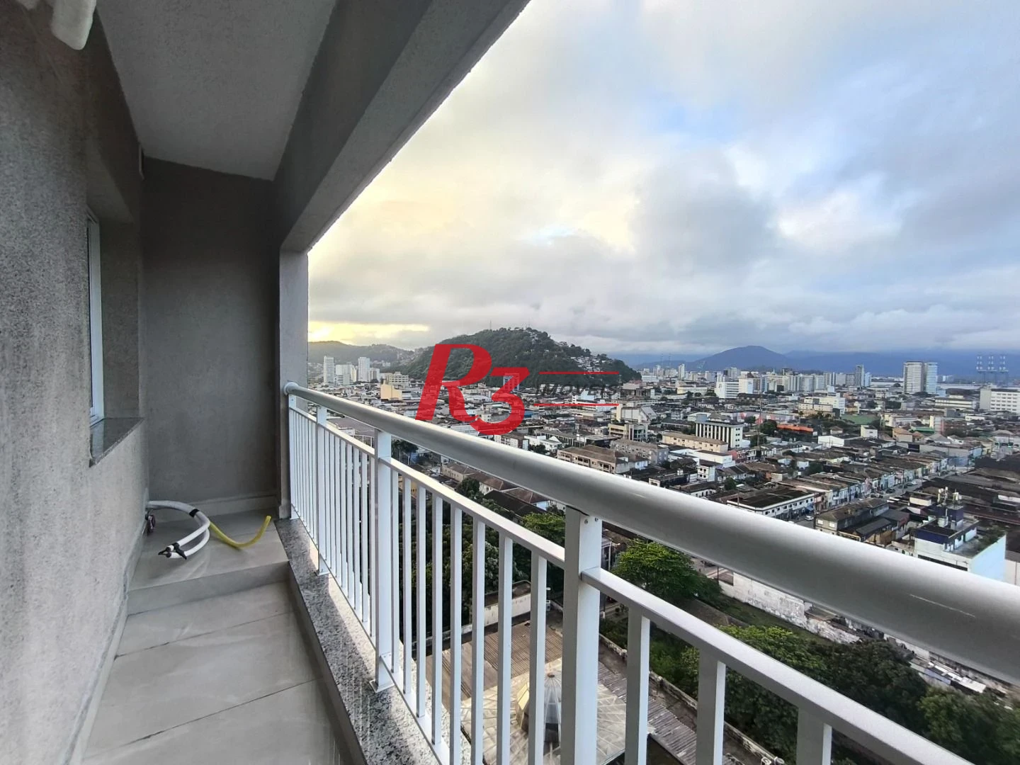 Sala à venda, 42 m² por R$ 240.000,00 - Vila Matias - Santos/SP