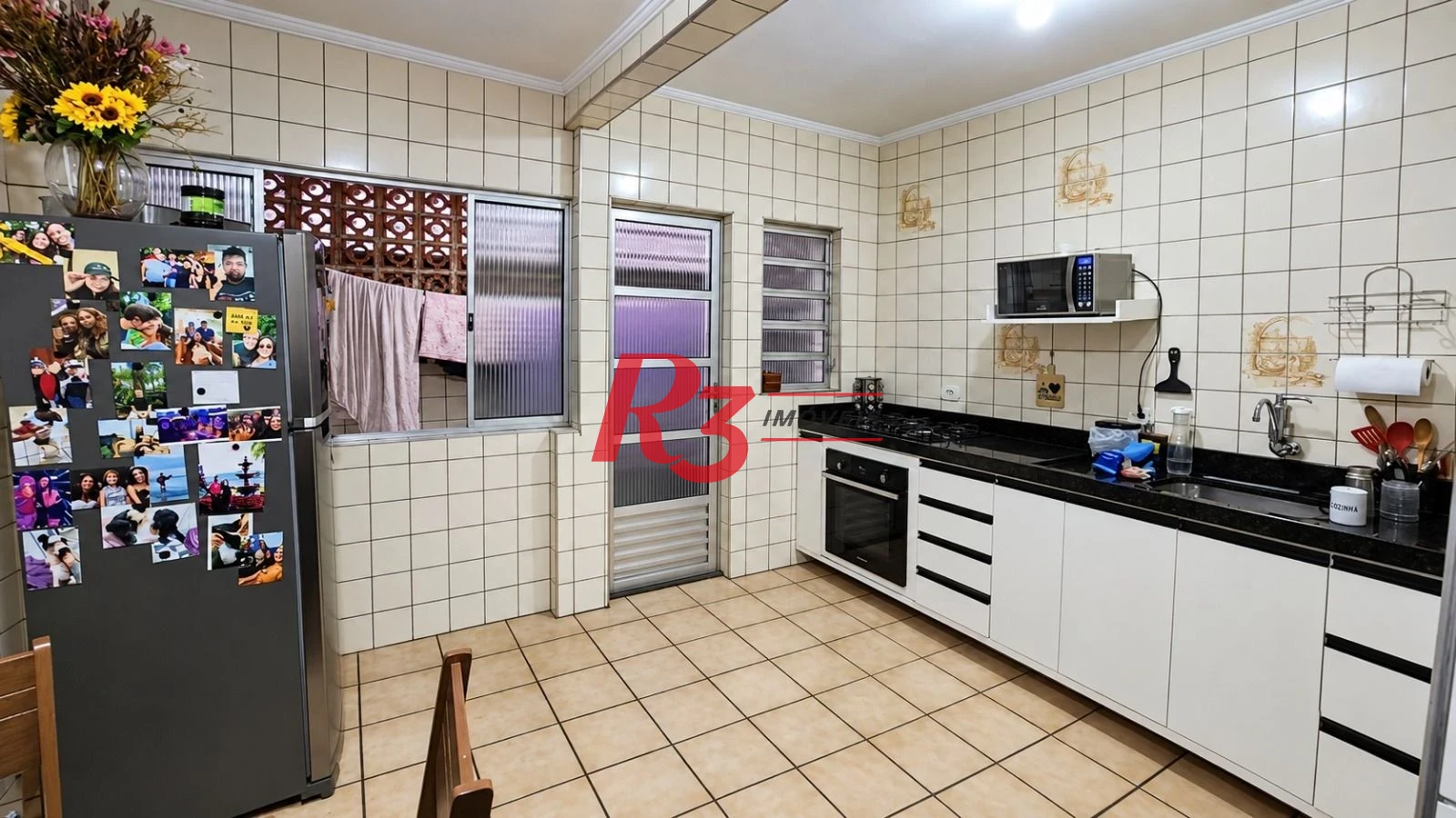 Casa com 2 dormitórios à venda, 70 m² por R$ 370.000,00 - Jabaquara - Santos/SP
