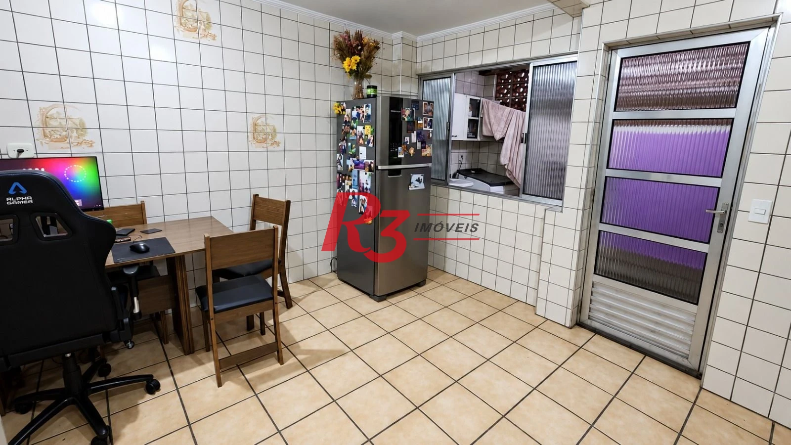 Casa com 2 dormitórios à venda, 70 m² por R$ 370.000,00 - Jabaquara - Santos/SP