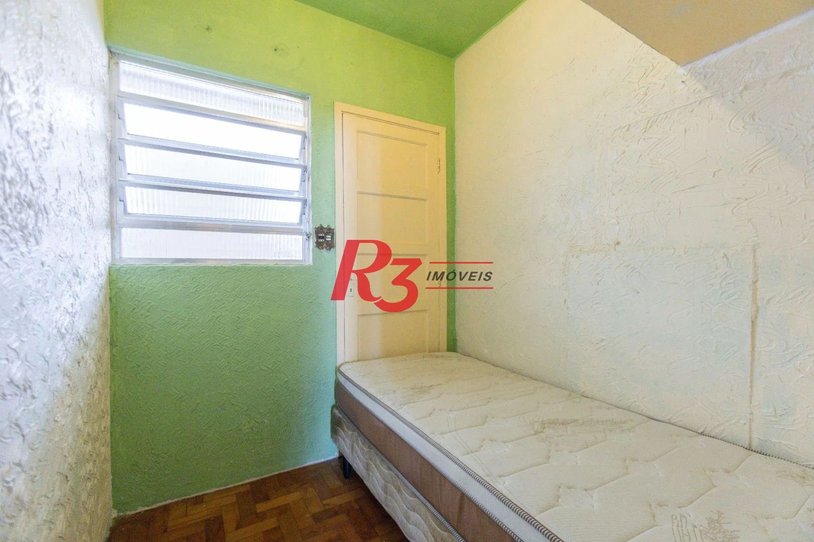 Apartamento com 3 dormitórios à venda, 100 m² por R$ 680.000,00 - Gonzaga - Santos/SP