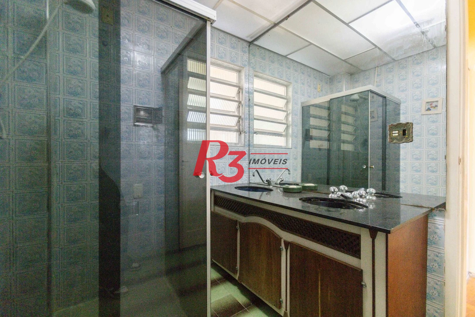 Apartamento com 3 dormitórios à venda, 100 m² por R$ 680.000,00 - Gonzaga - Santos/SP