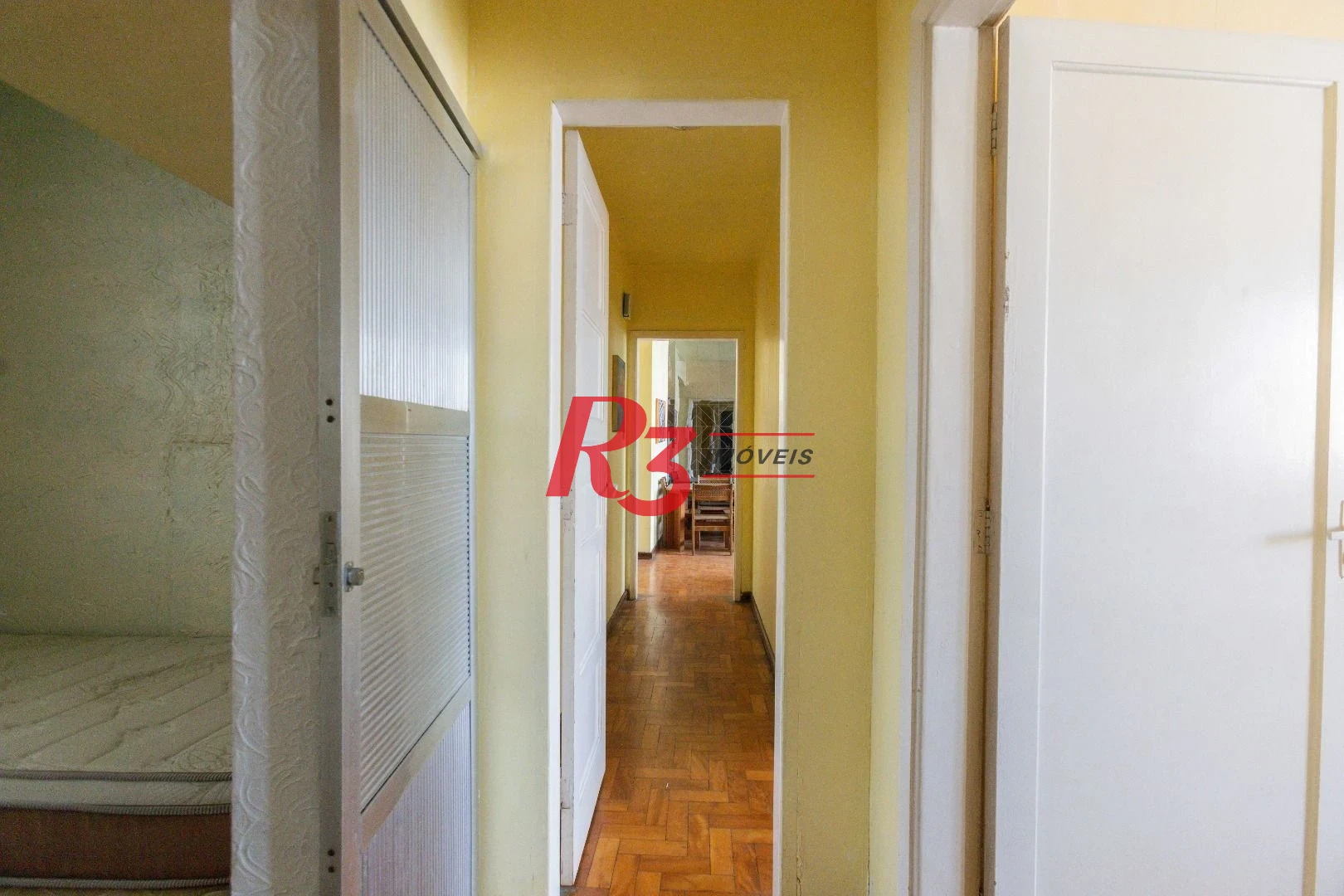 Apartamento com 3 dormitórios à venda, 100 m² por R$ 680.000,00 - Gonzaga - Santos/SP