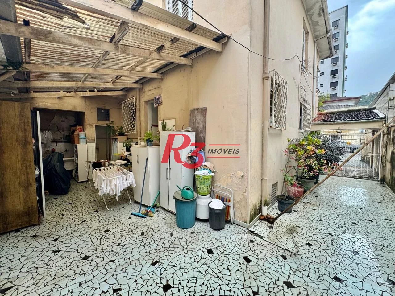 Casa com 3 dormitórios à venda, 180 m² por R$ 920.000,00 - Campo Grande - Santos/SP