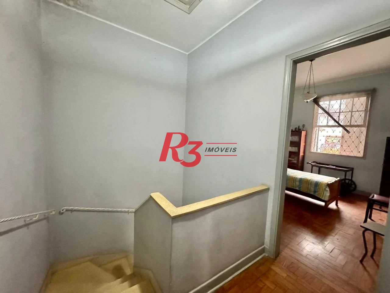 Casa com 3 dormitórios à venda, 180 m² por R$ 920.000,00 - Campo Grande - Santos/SP
