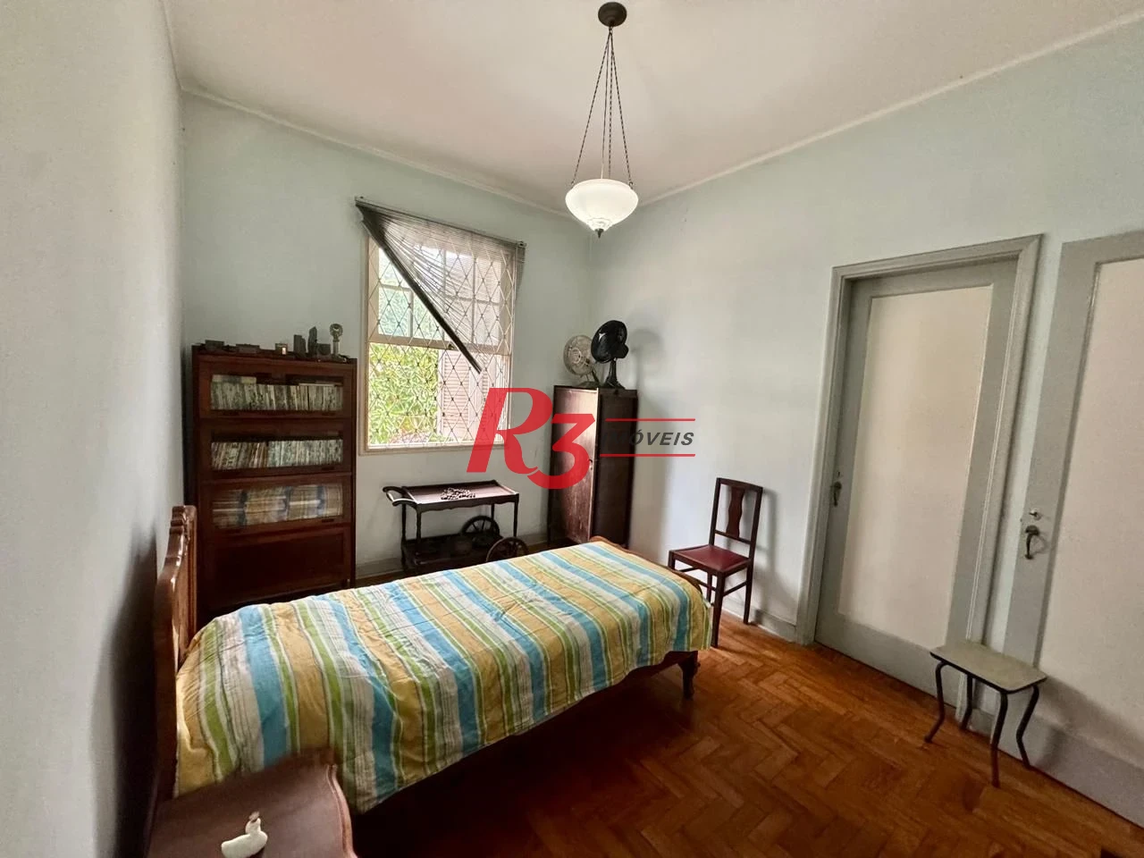 Casa com 3 dormitórios à venda, 180 m² por R$ 920.000,00 - Campo Grande - Santos/SP