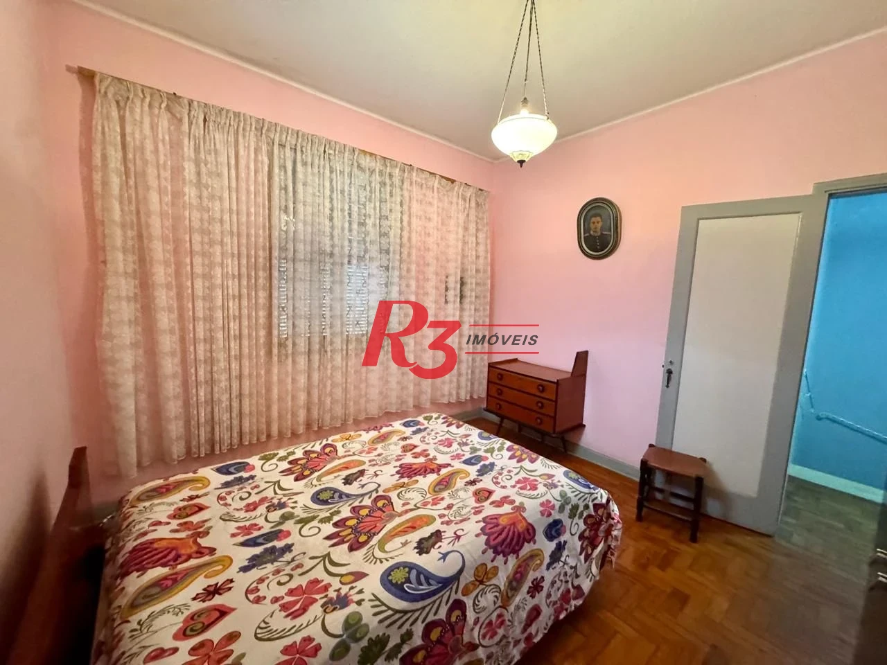Casa com 3 dormitórios à venda, 180 m² por R$ 920.000,00 - Campo Grande - Santos/SP